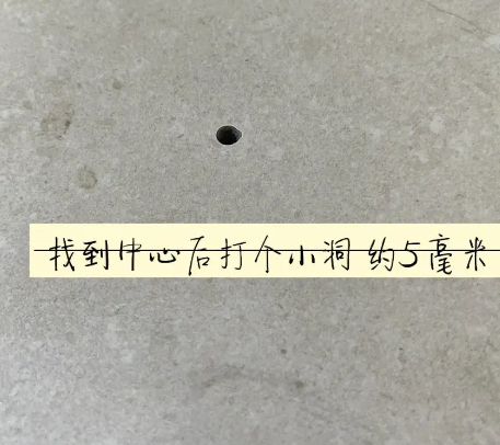 朗县瓷砖空鼓维修公司专业解答在瓷砖铺贴过程中，如果砂料搅拌不均匀，将会带来以下问题
